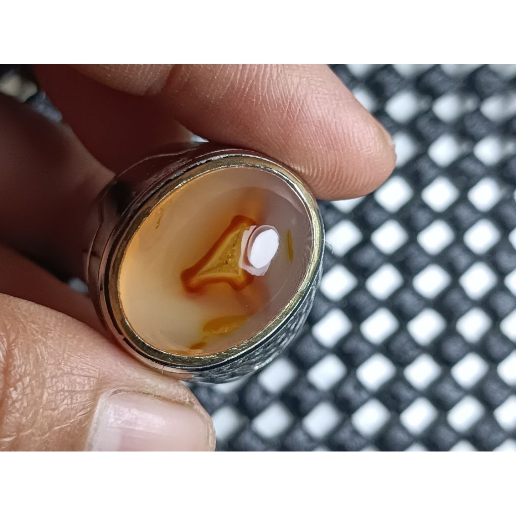 Batu Yakut Segitiga Natural Asli Alam