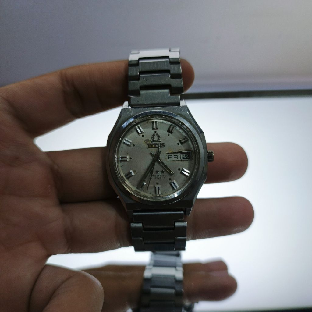 Jam Tangan Otomatis Titus