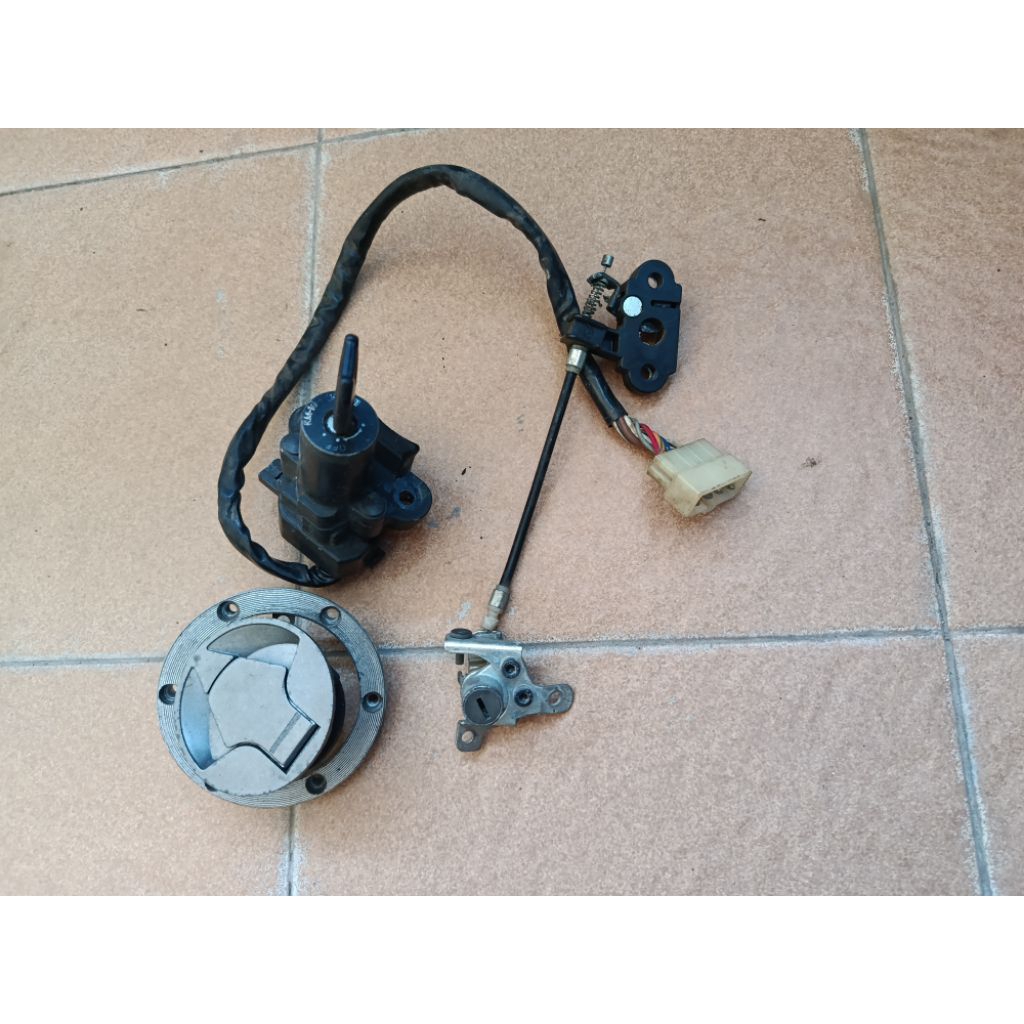 kunci set original lepasan ninja 250fi