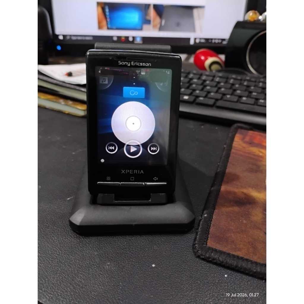 Sony Ericsson Xperia X10 Mini E10i Original Lawas - HP Android Mungil Langka Normal Nyala