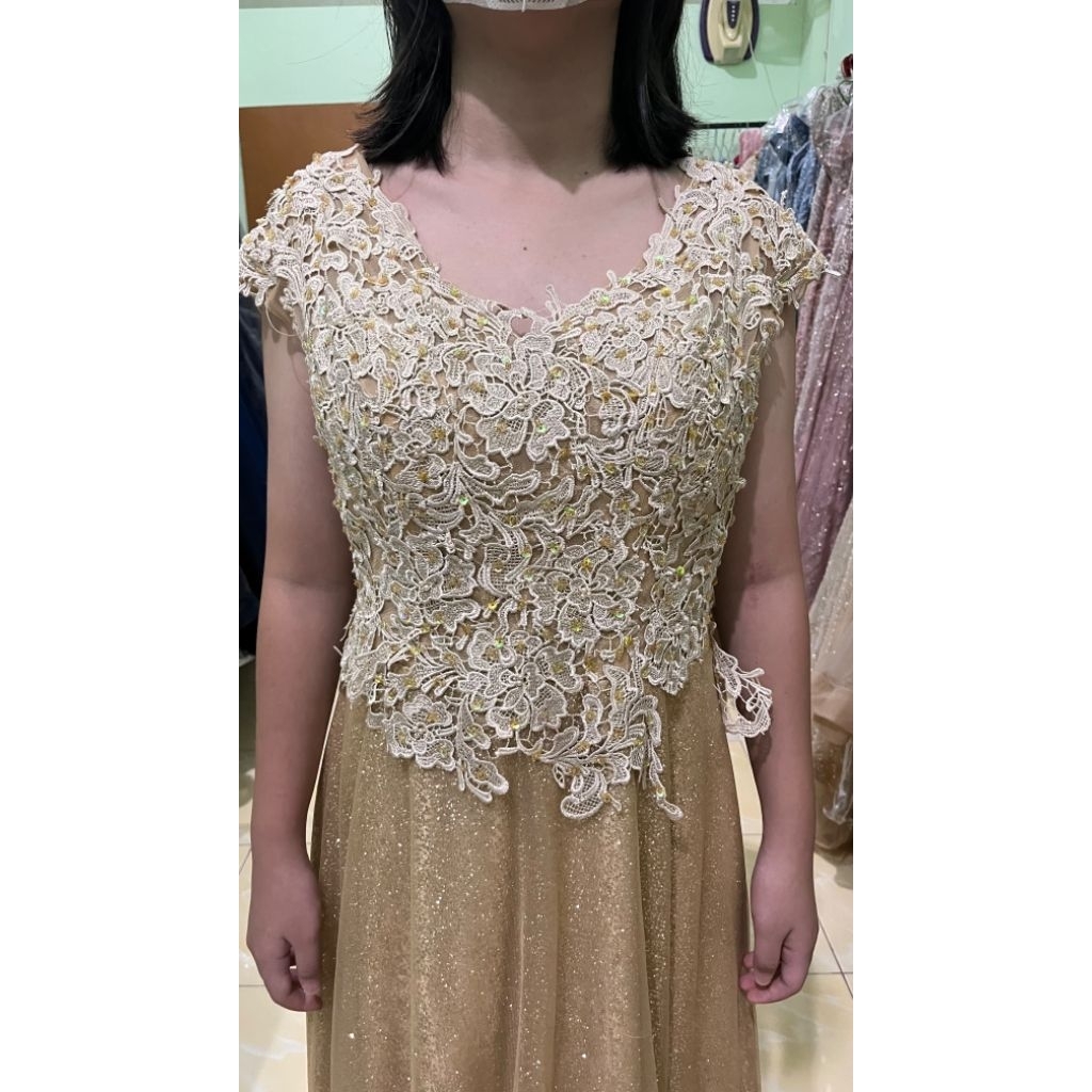 preloved gaun gold gliter