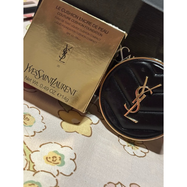 PRELOVED - YSL Black Cushion Encre De Peau Shade 35