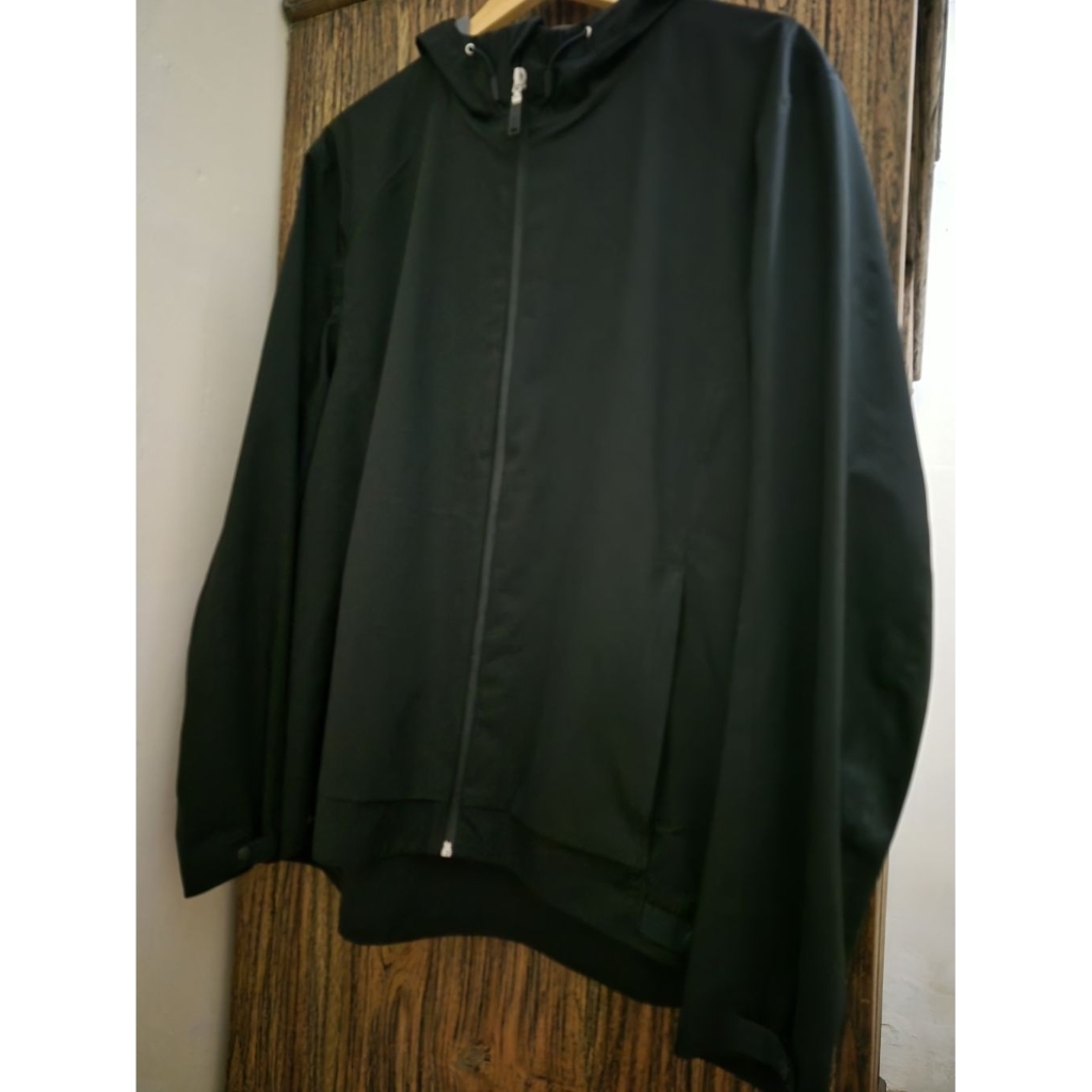 (PRELOVED) JAKET BOSS WINDBREAKER