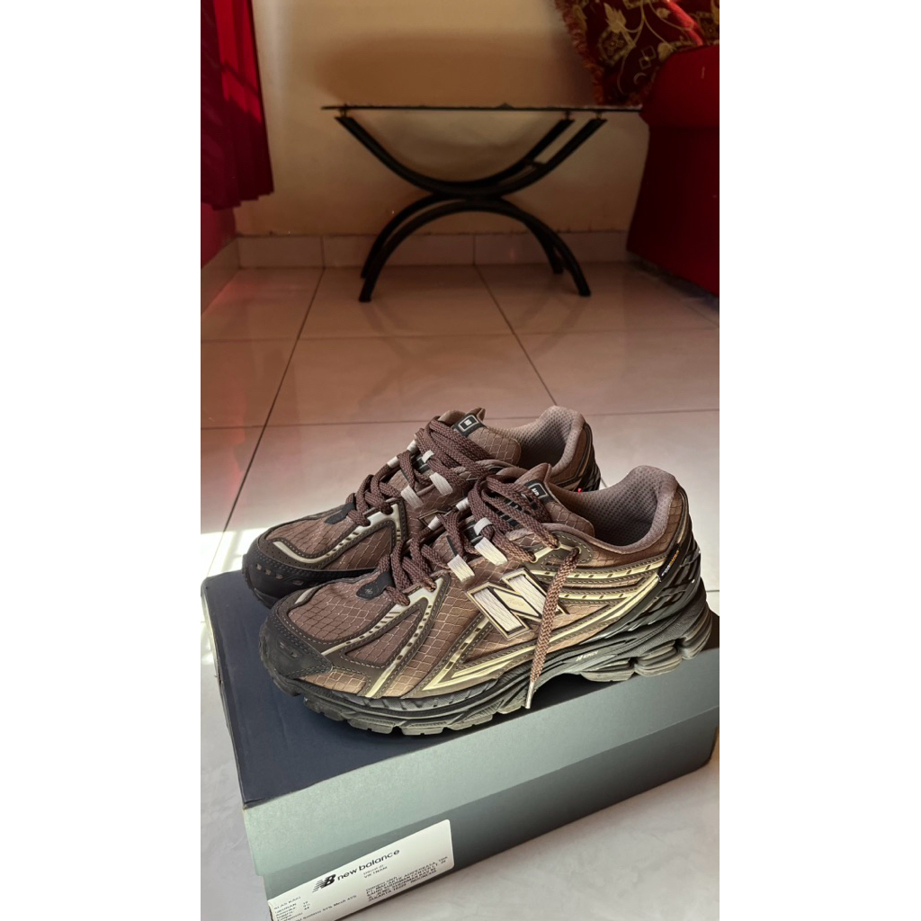 Nb 1906R