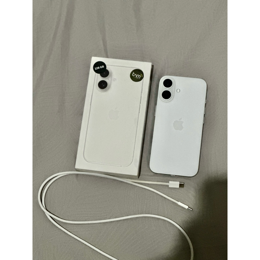 SECOND PEMAKAIAN PRIBADI IPHONE 16 WHITE 128GB IBOX GARANSI AKTIF TAM INDONESIA
