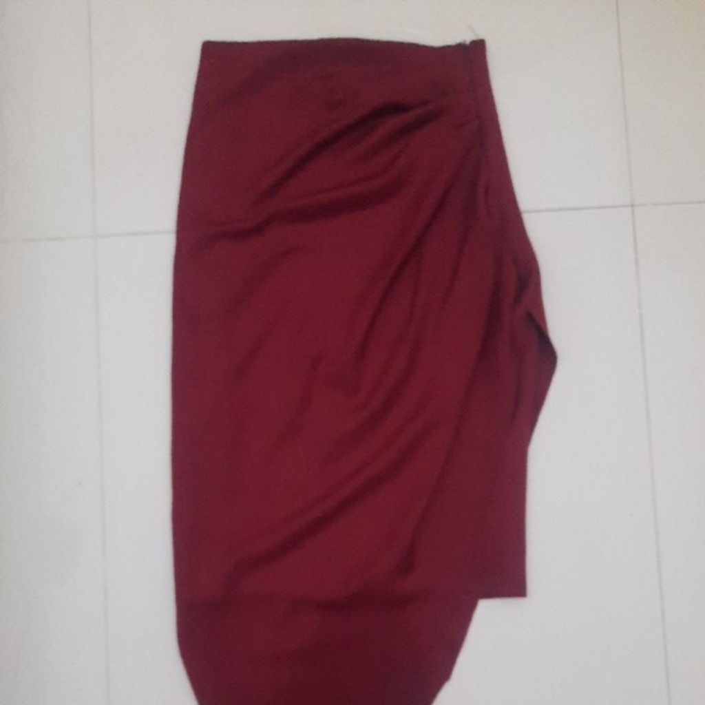 PRELOVED ROK SATIN MIDI SKIRT