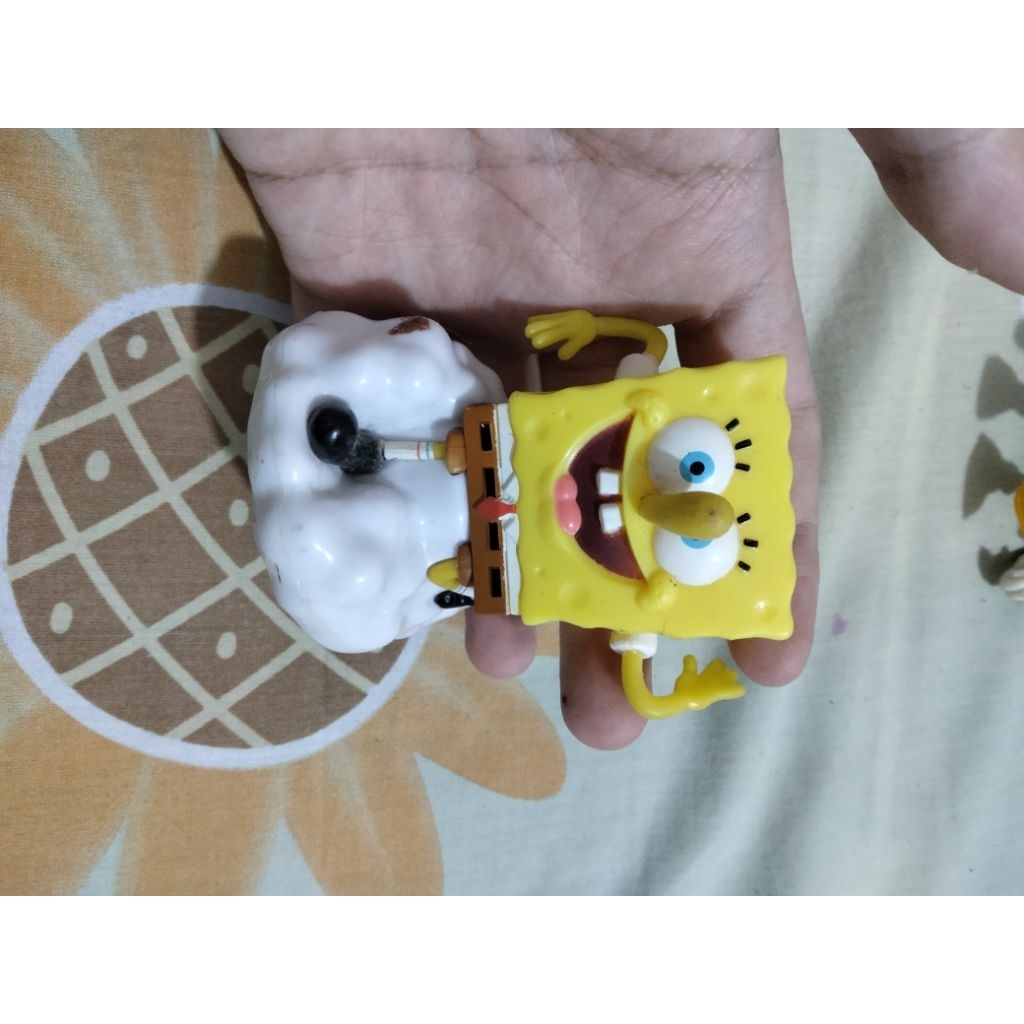 mainan happymeals spongebob