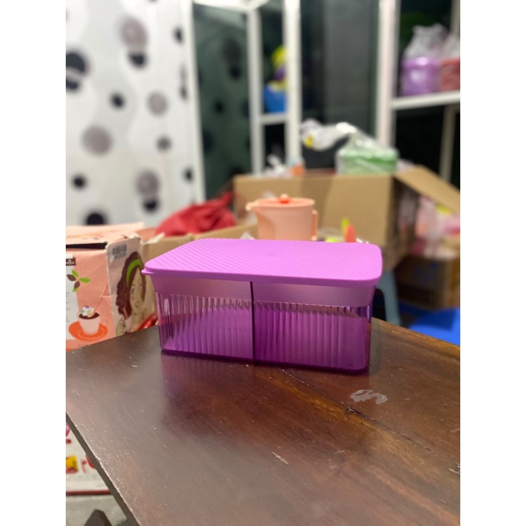 Toples Snack it Tuperware warna ungu