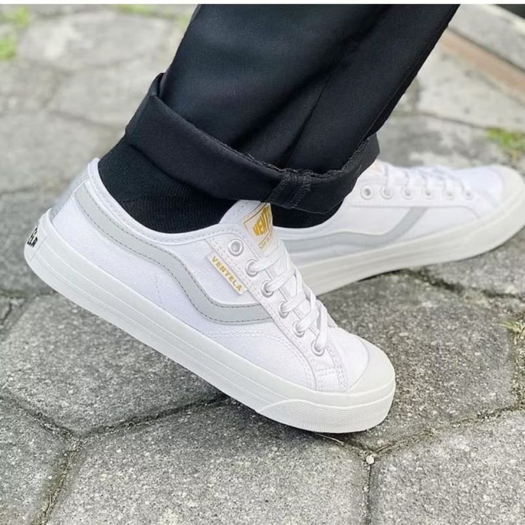 sepatu vantela low white original sepatu vantela clasik putih sepatu vantela terbaru sepatu sepatu p