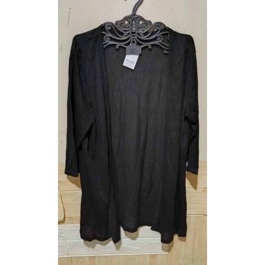cardigan hitam panjang