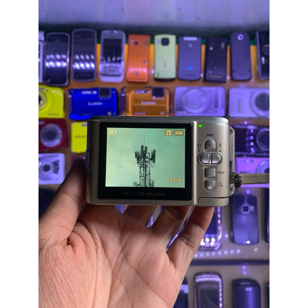Digicam Kamera Pocket Spectra Vertex 715 Slide 7.0MP Kamera Digital Second Bekas