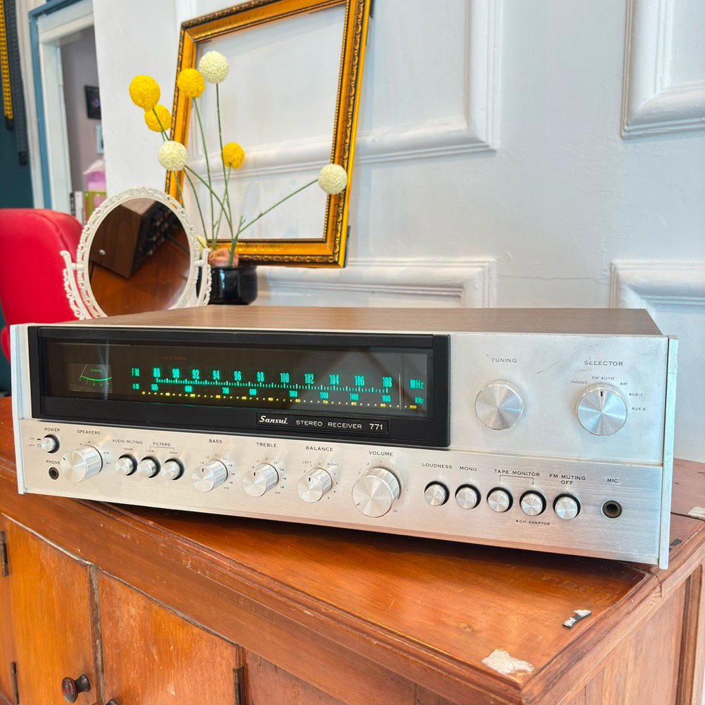 AMPLIFIER SANSUI STEREO RECEIVER 771