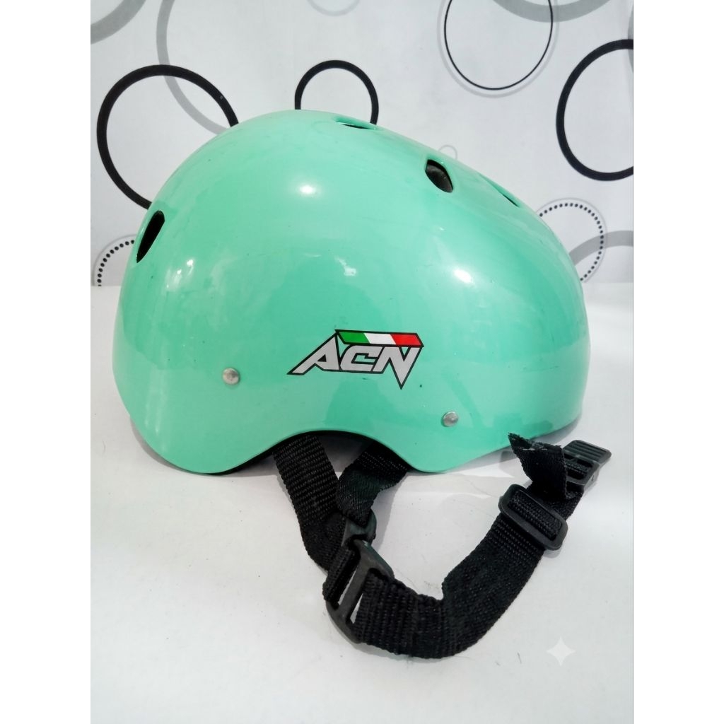 HELM sepeda dewasa ACN preloved