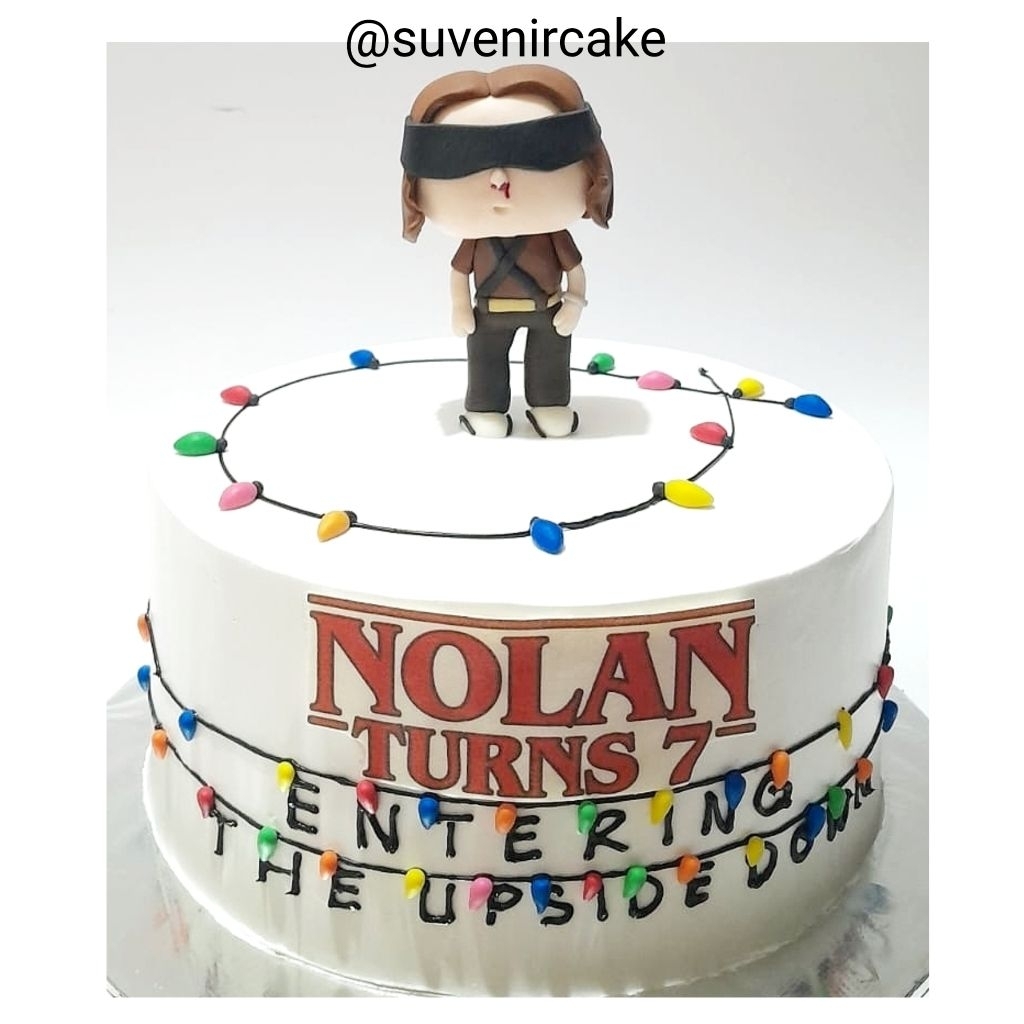 cake stranger things/stranger things cake/kue ulang tahun stranger things /custom cake stranger thin