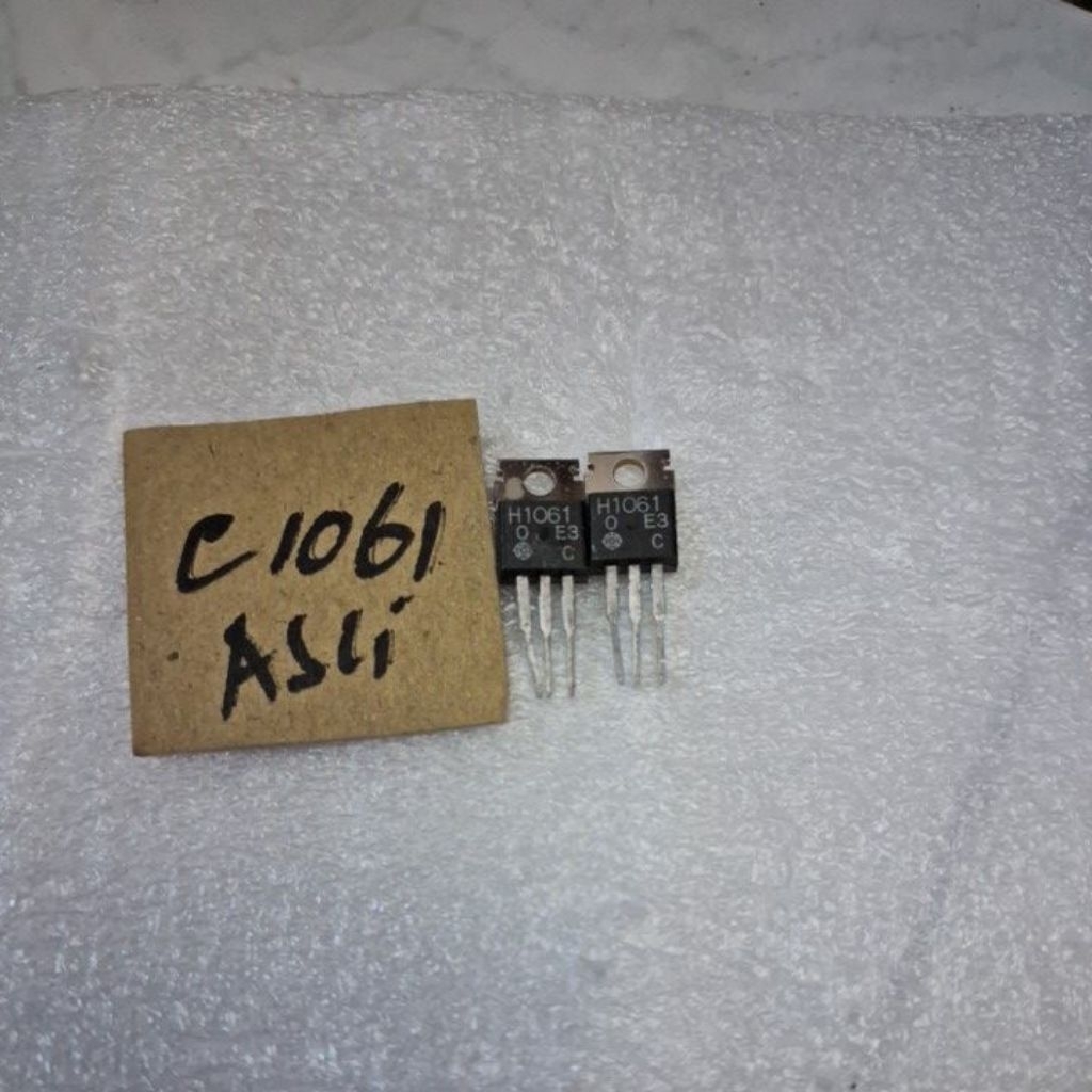 Transistor H1061 Hitam Dengan 3 Pin