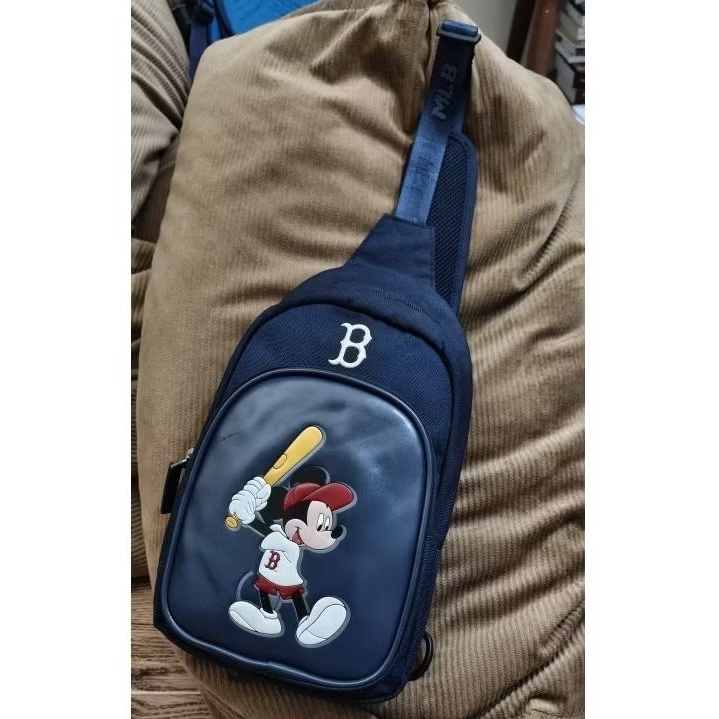 Tas Bodibag MLB collabs Disney (second)