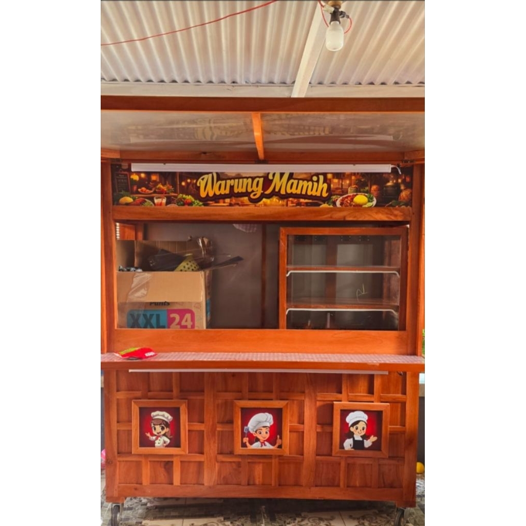 rombong gerobak kayu dengan kaca