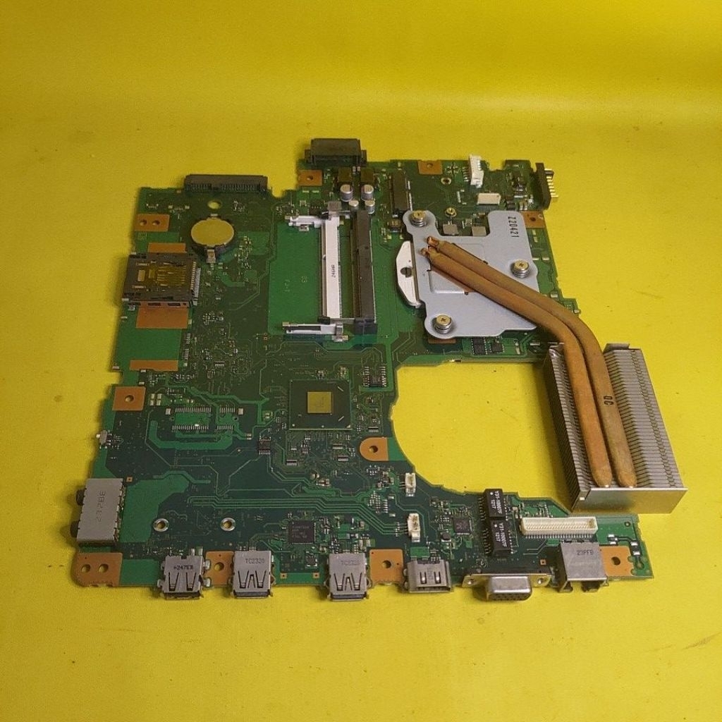 motherboard core i7 laptop Fujitsu lifebook AH77 /G