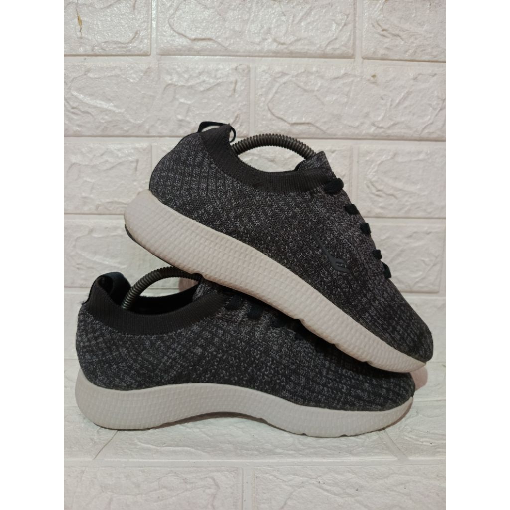 Sepatu Sneakers Prospecs Step Wing Grey size - 41