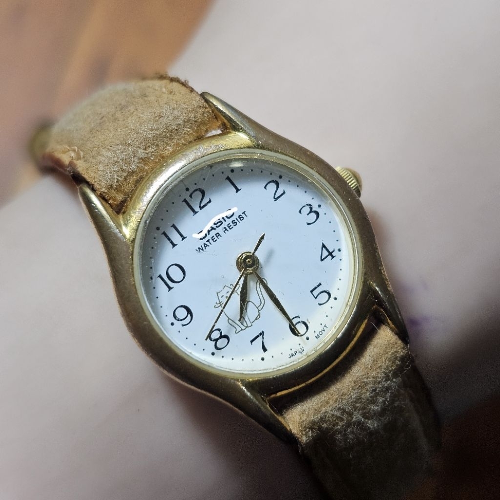 Jam Casio 1330 LTP 1094 Cat  Gold Ladies Bekas
