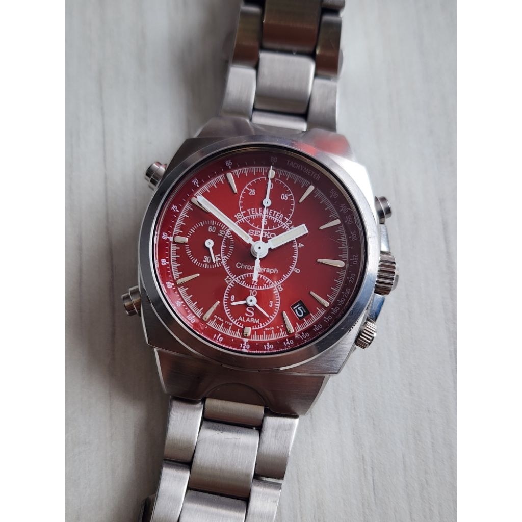 Seiko SUS Chronograph Quartz 7T32-9000 Red Dial RARE