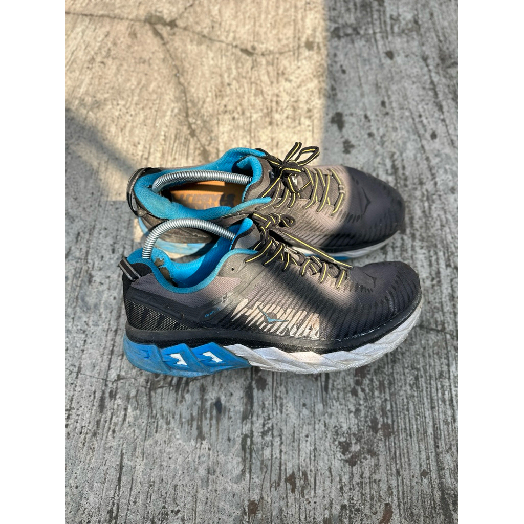 Hoka Arahi 2 Running