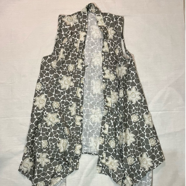 [PRELOVED] Batch 1 outer, batik, houndstooth, y2k, laces, mori, flare, beach