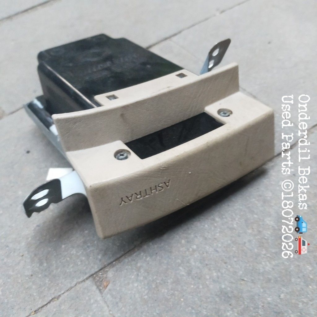 asbak ashtray dashboard Nissan Serena c24