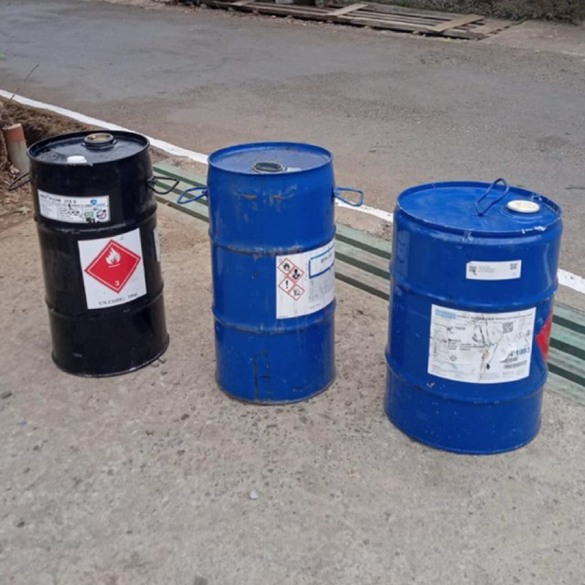 Drum besi/Jrigen besi 30 liter/jrigen bensin/jrigen solar/drum mini RANDOM