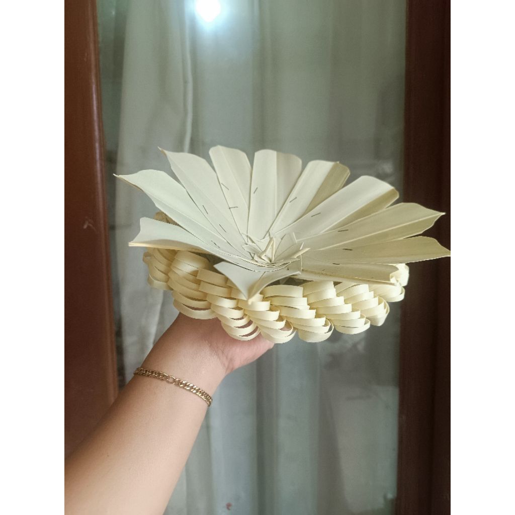 canang gebogan gempuk, ukuran diameter 20 cm bahan ental