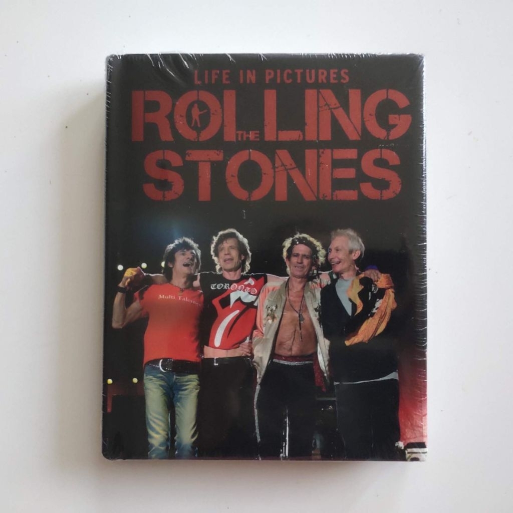 Buku biografi band ROLLING STONES: LIFE IN PICTURES
