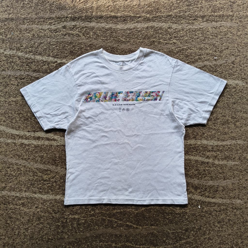 Kaos Uniqlo x Billie Eilish
