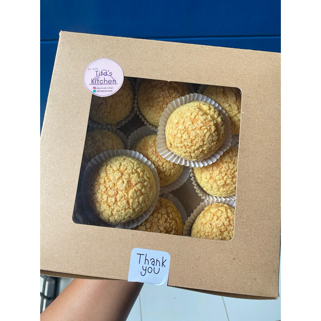 Choux Au Craquelin