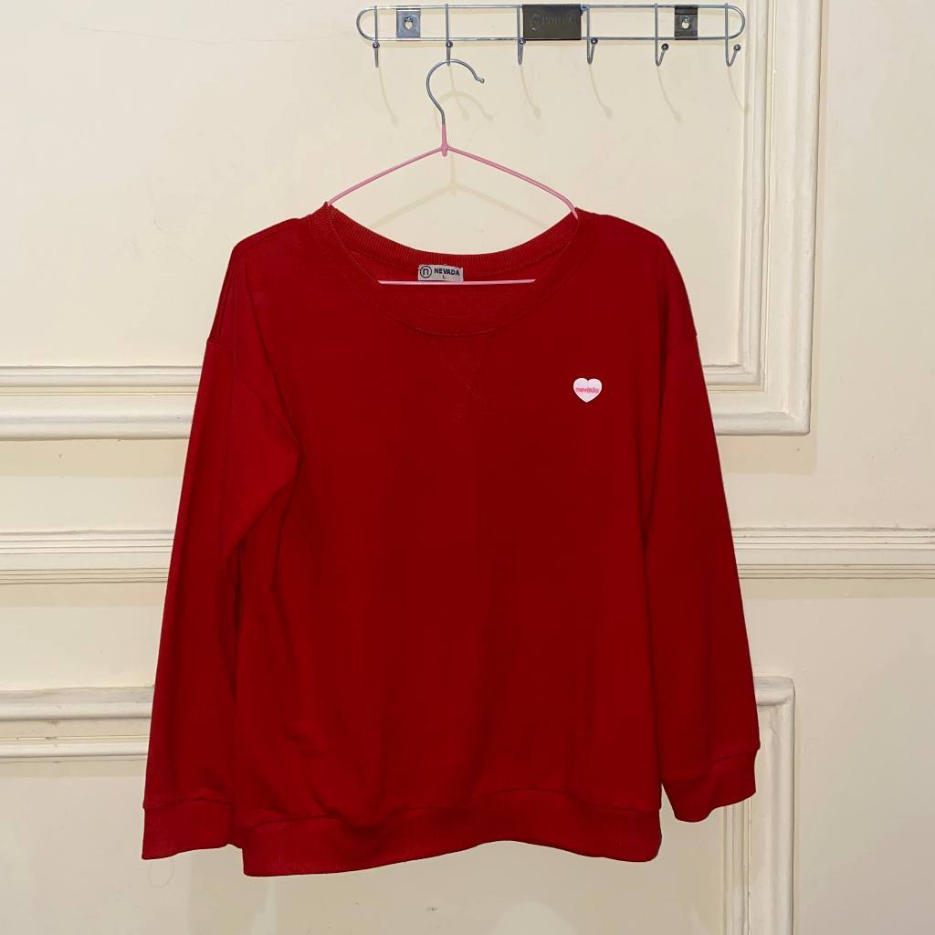 Preloved Sweater Wanita Nevada Merah Polos Lengan Panjang