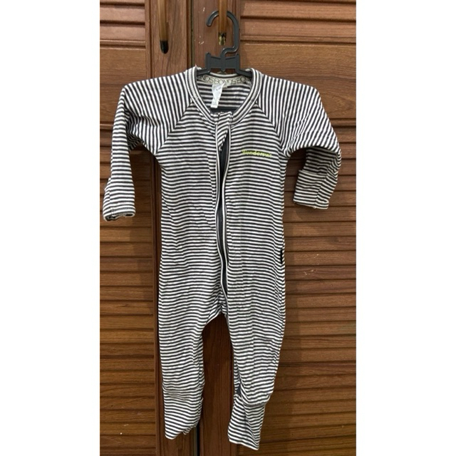 preloved sleepsuit bonds