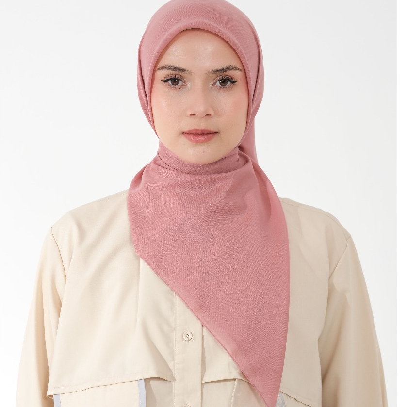 Hijab Polos Segi Empat Deenay Liza Shade Pink