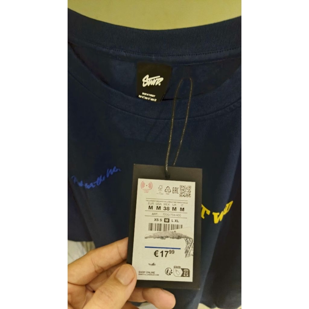 Tshirt kaos pull and bear stwd original 100%