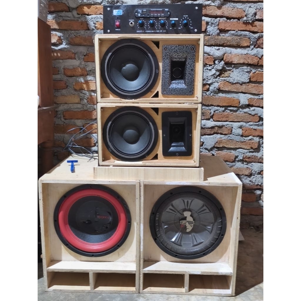 Speaker plus Box Speaker Sub 10 Inch ( 2 Pcs ) + Middle 6 Inch ( 2 Pcs )