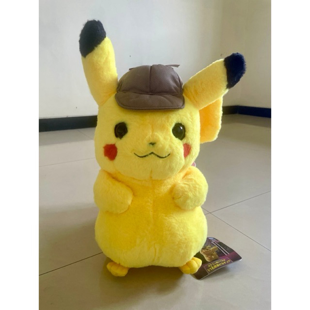 Takara Tomy Detective Pikachu Life Size Plush Doll 40cm