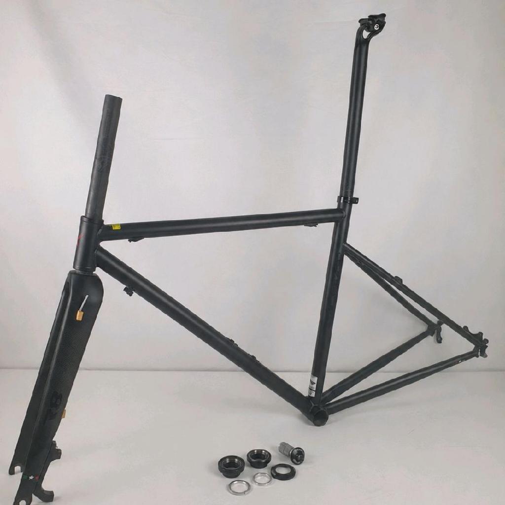 Frame Roadbike 700C Cromoly XLR8 Disc Brake + Fork Carbon XLR8 Fullset Frameset Chromoly Premium