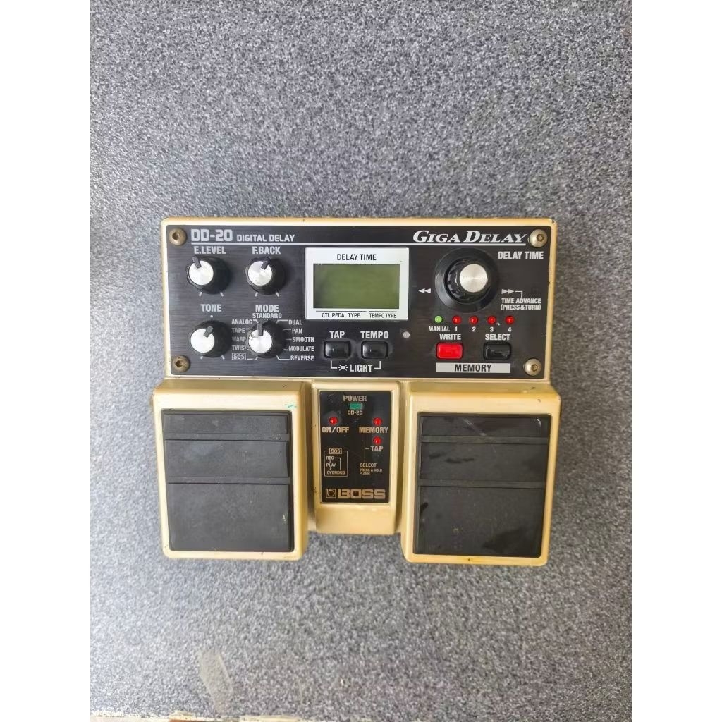 jual pedal efek Boss DD 20 Giga Delay