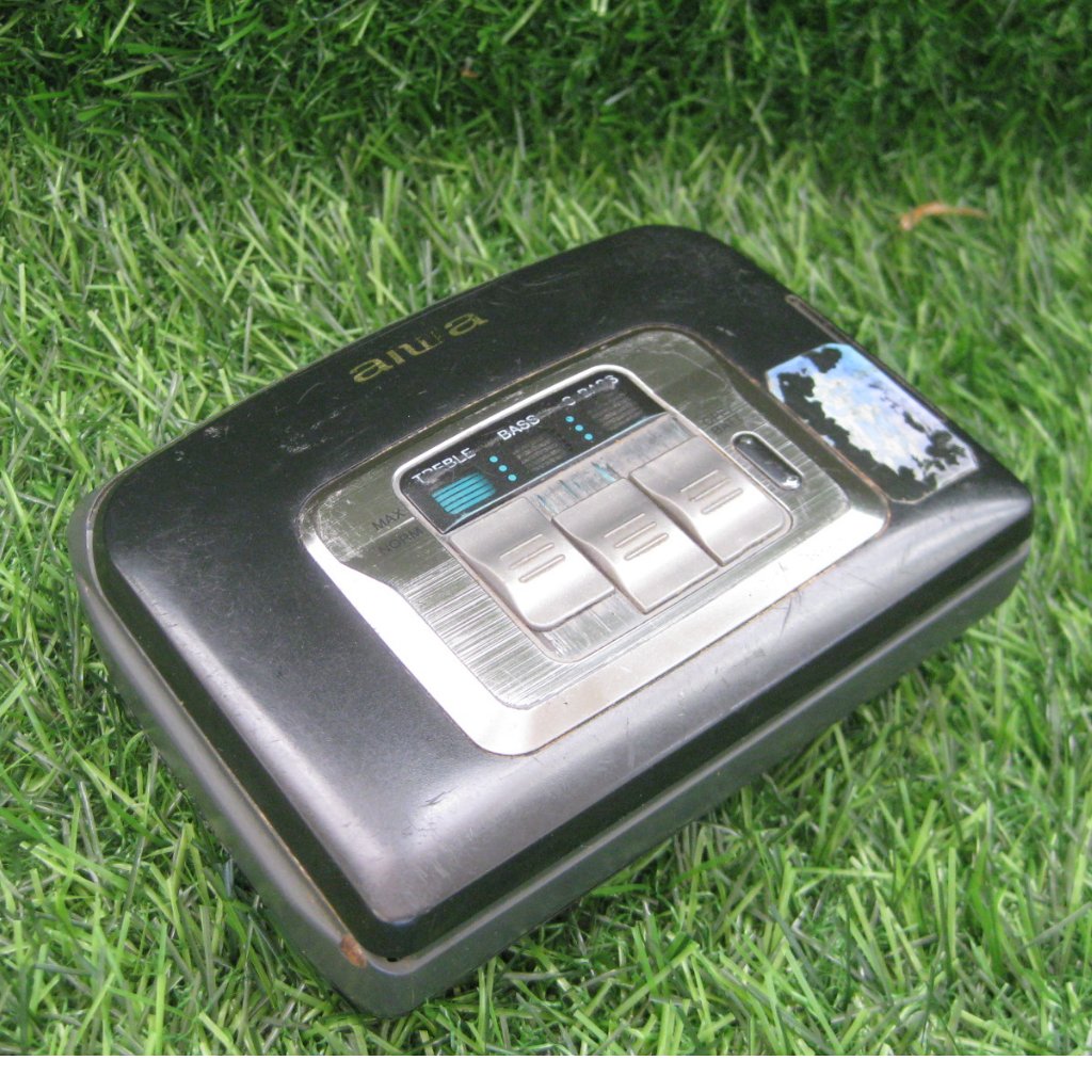 Walkman Aiwa HS-TA261 Radio Pemutar Kaset 1