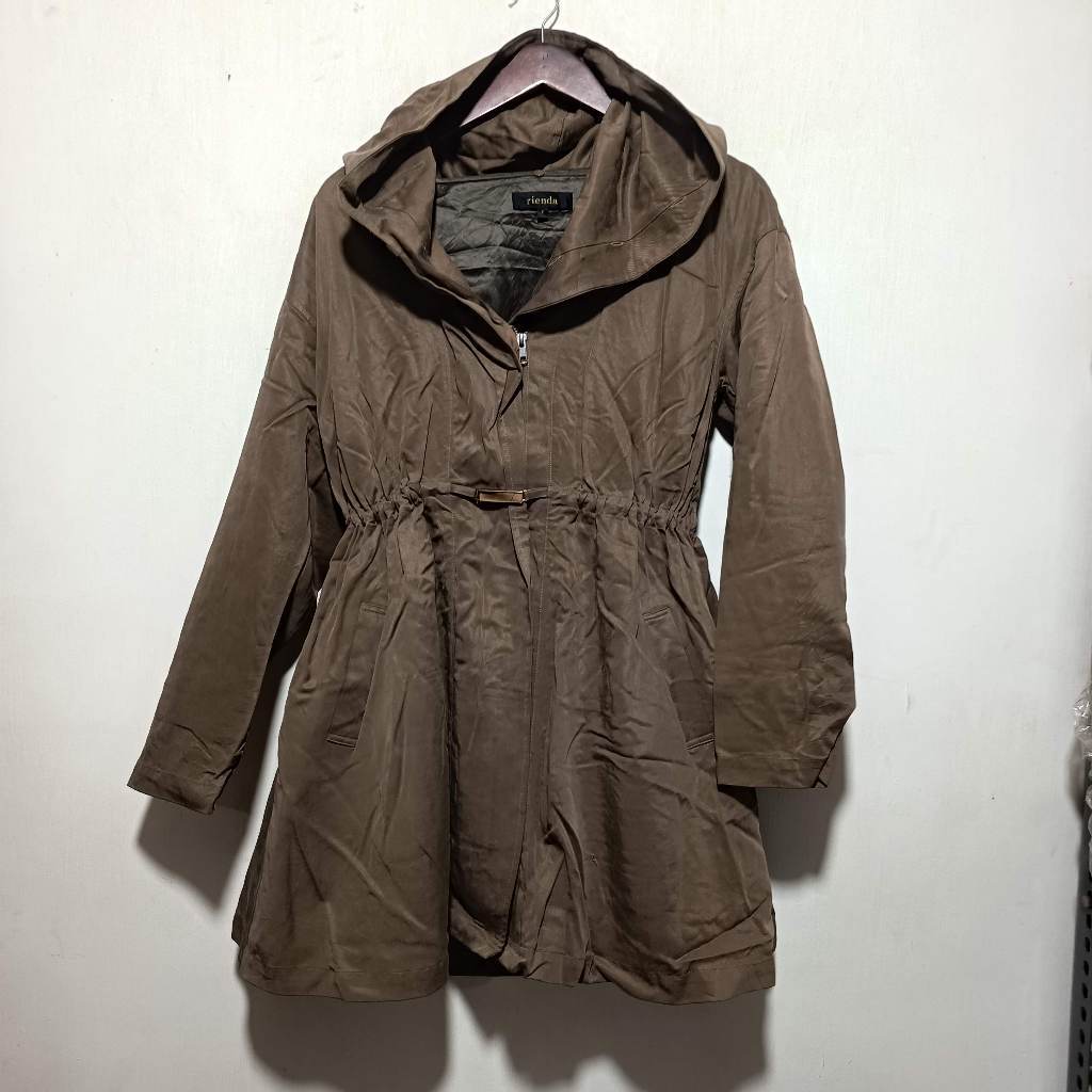 Rienda parka Jacket  Size : M wanita