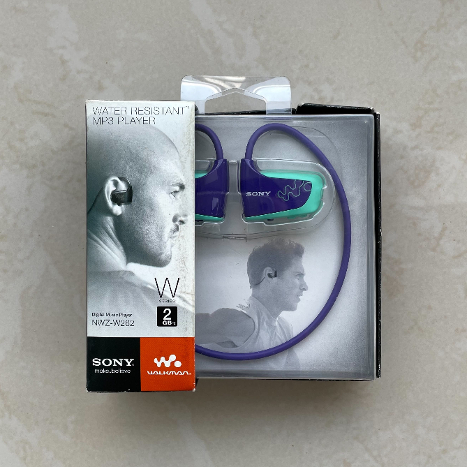 Headset MP3 Player Sony Walkman NWZ-W262