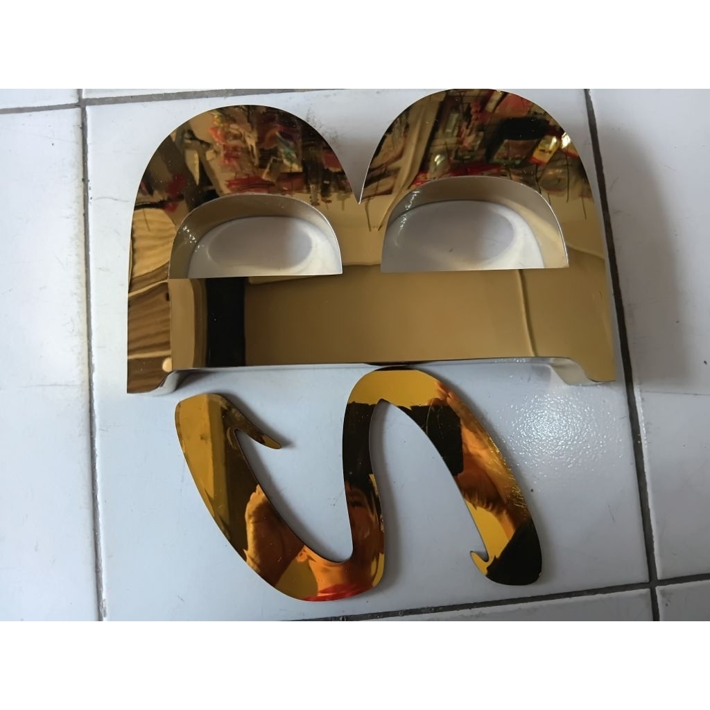 Huruf Timbul Stainless Silver Warna Perak Huruf Timbul Stainless Gold warna Emas