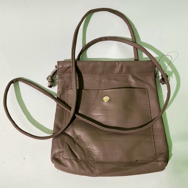 Preloved Tas Sling Bag HP