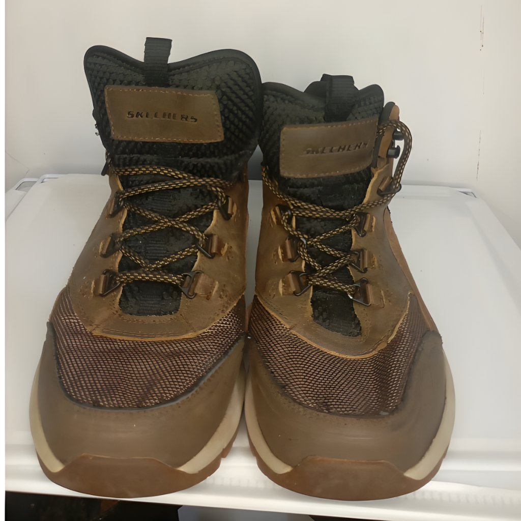 Sepatu Hiking Boot SKECHERS, Size 41