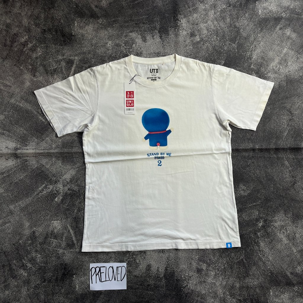 Tshirt Uniqlo UT x Doraemon Stand By Me Kaos Putih ukuran L
