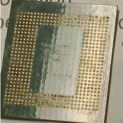 IC SM 8250-002 AC / IC CPU SM8250 002 AC