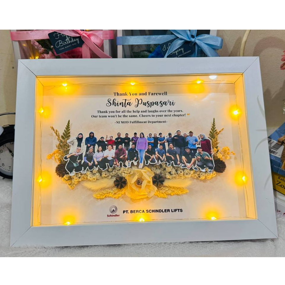 Frame 3D resign farewell kantor kado bos bingkai custom aesthetic